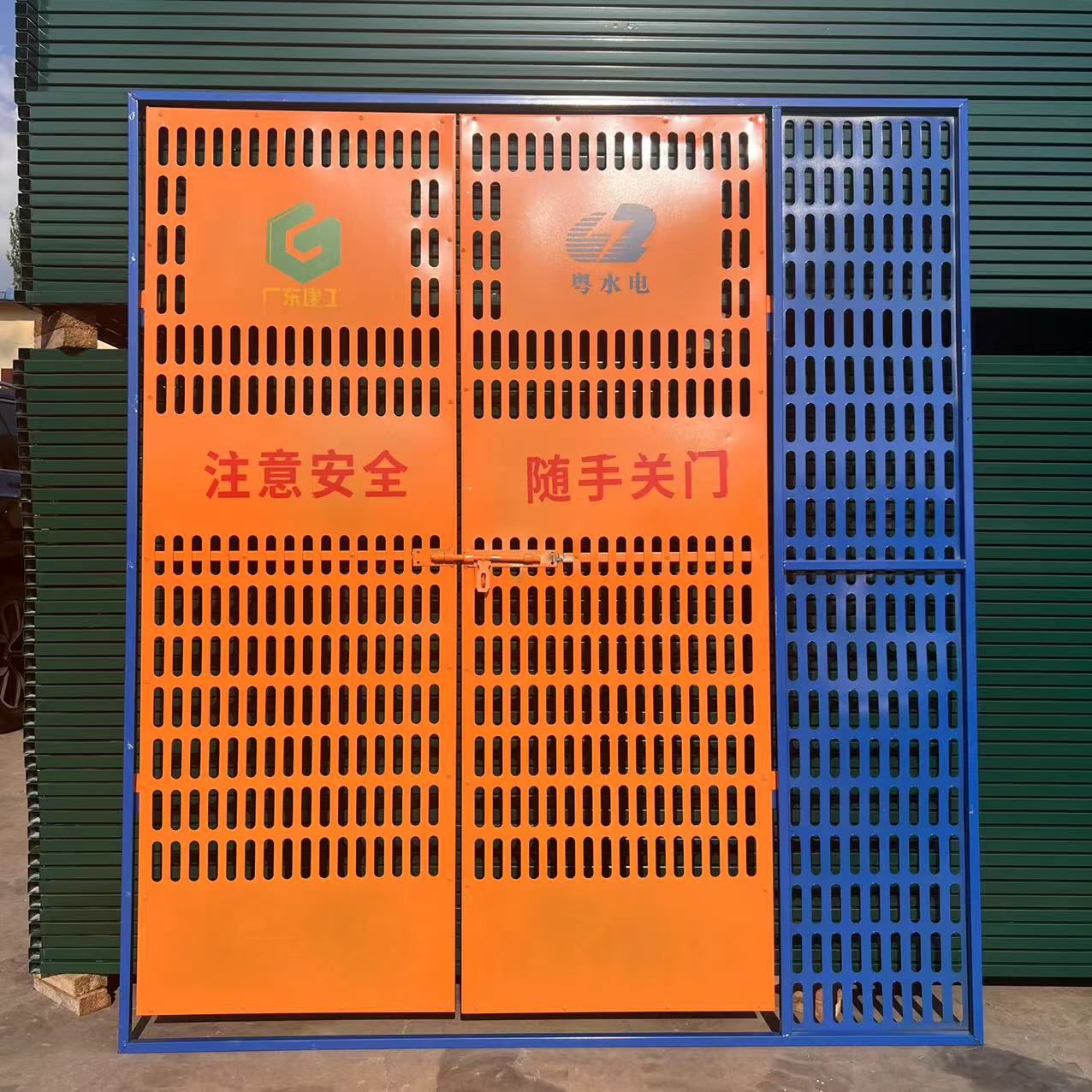 科尔沁施工安全网电梯门